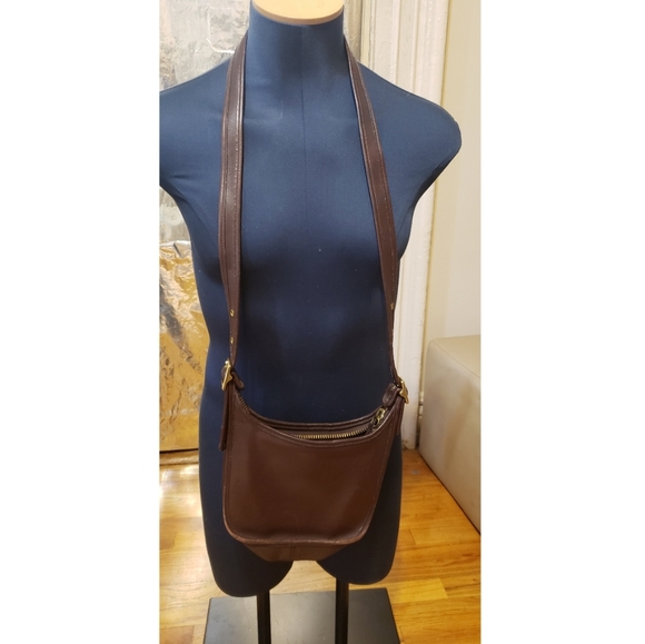 Coach Vintage Brown Crossbody Bag. - Picture 1 of 7